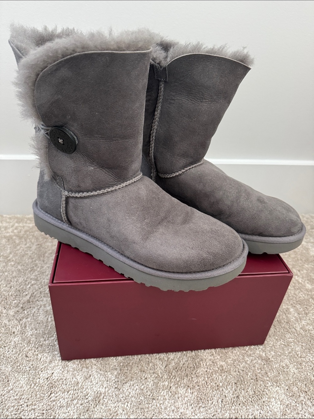 UGG Womens Grey Gray Cushioned Bailey Button Leather Boots